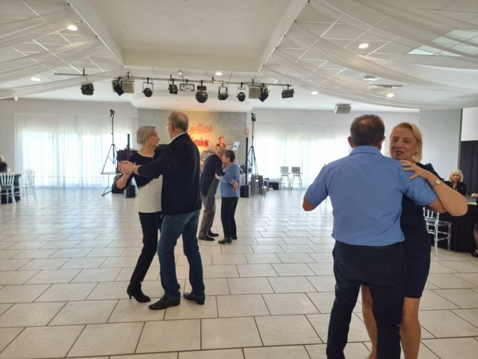thé dansant avril 2023 (17)