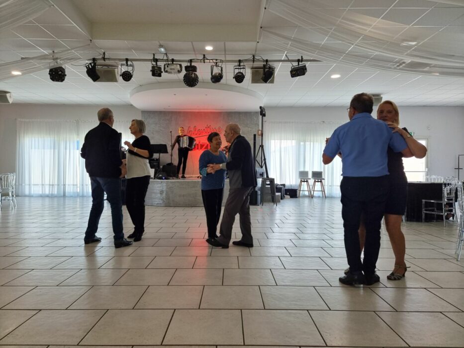 thé dansant avril 2023 (19)