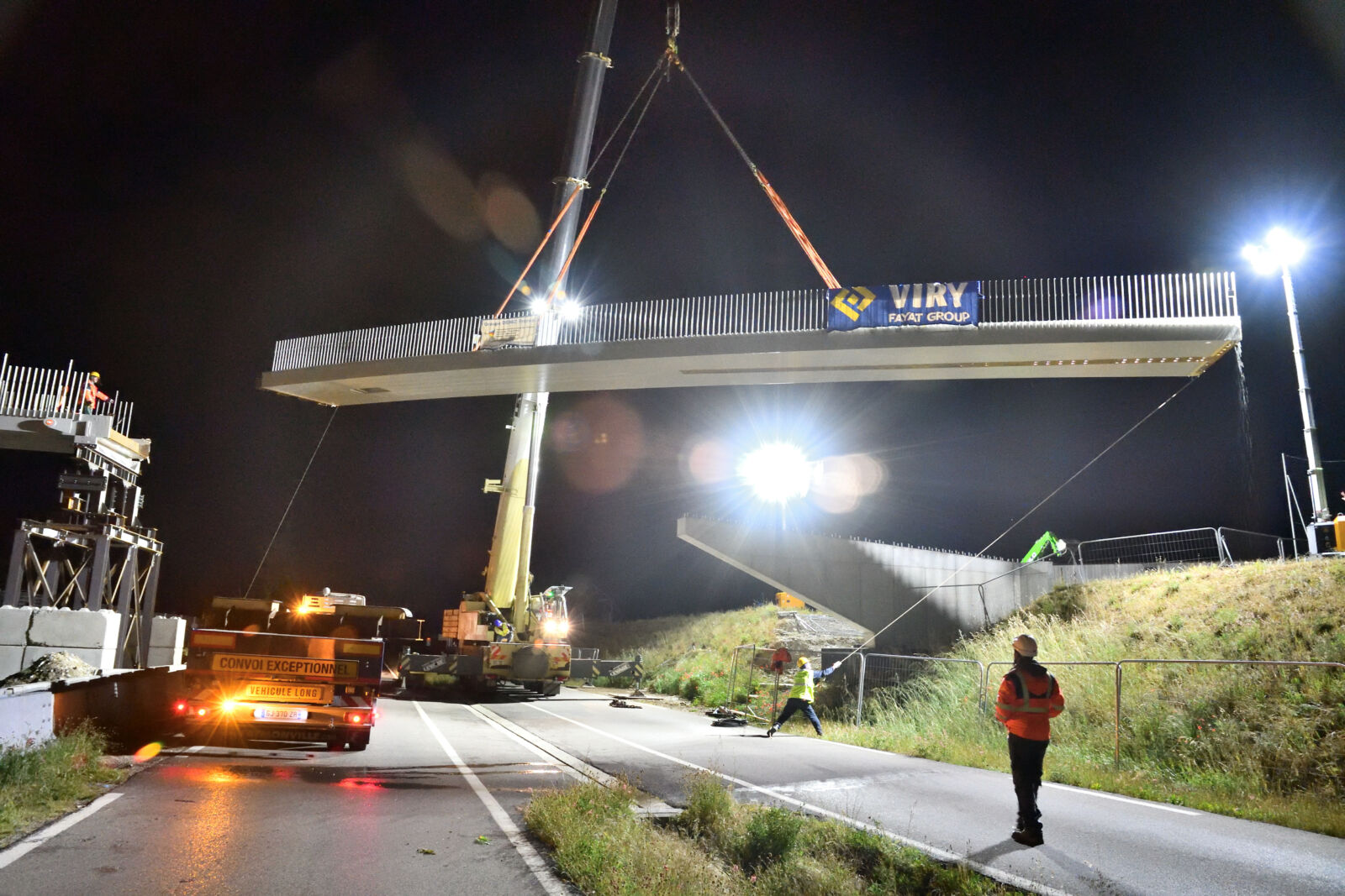 Passerelle : Pose du 4ème tronçon