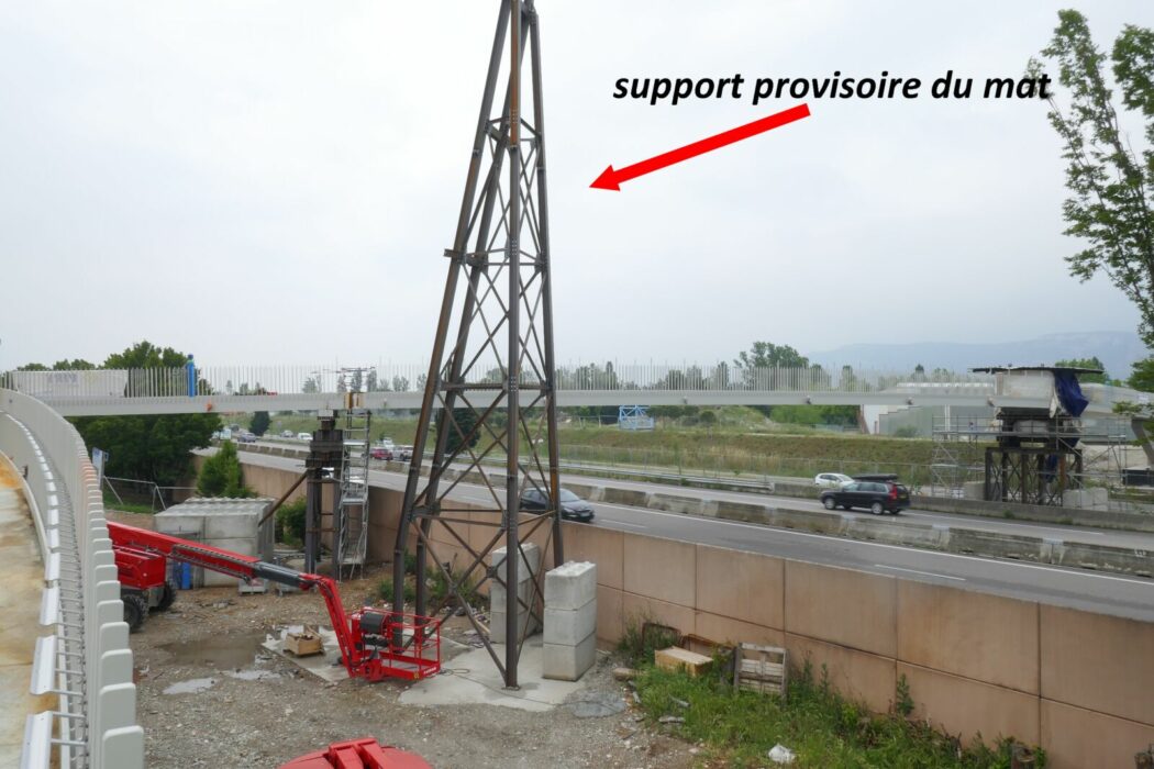 support provisoire du mat 23 04