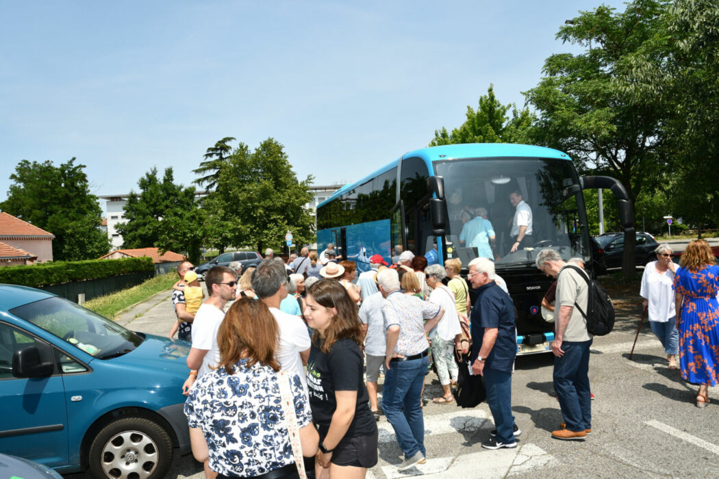 départ voyage séniors st maxime17.06 (19)