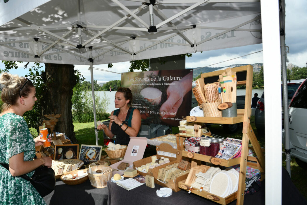 exposants du marché dimance 02.07+ promenade en bateau et boule (24)