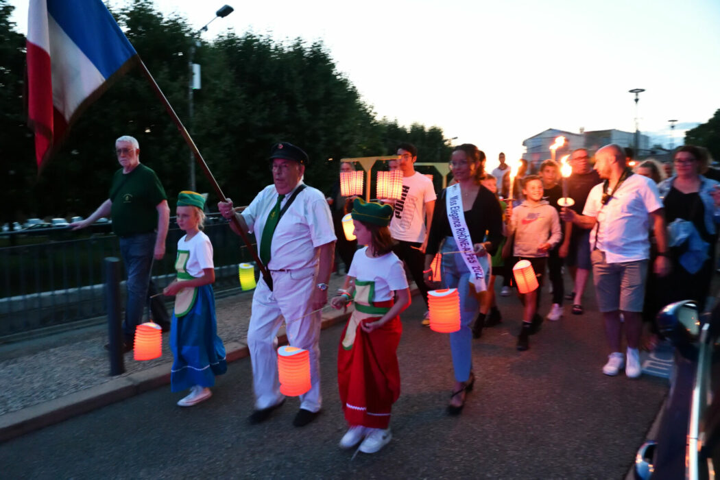 retraite flambeau-place de la liberté 30.06 (11)