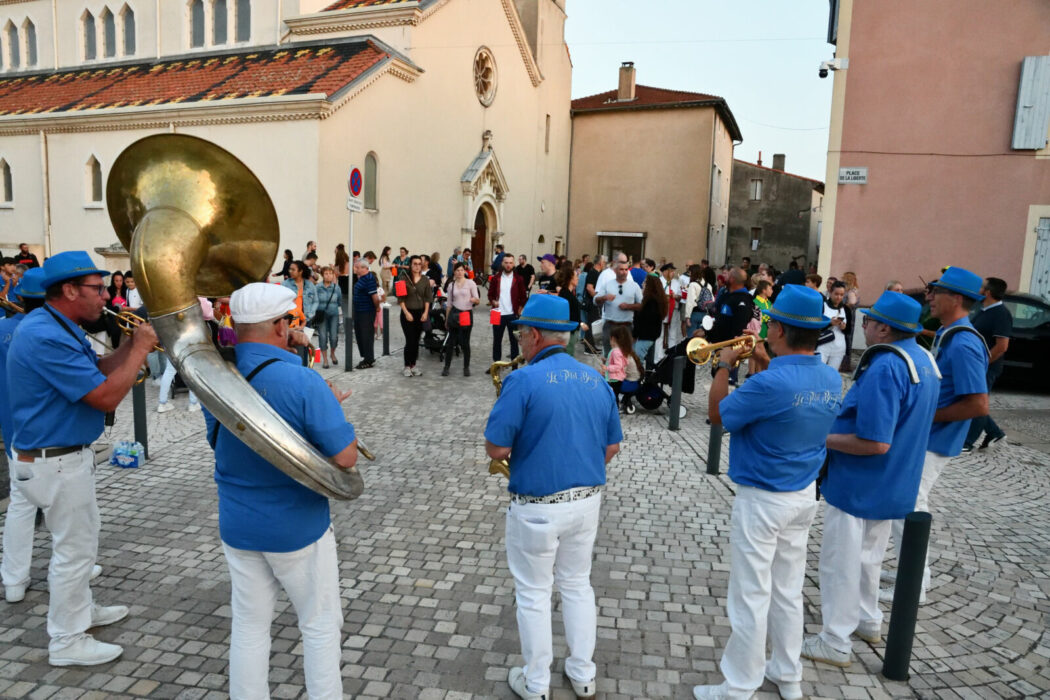 retraite flambeau-place de la liberté 30.06 (4)