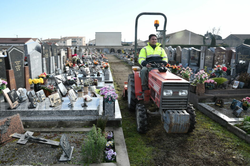 végétalisation travaux cimetiere pavillon 05.03 (23)