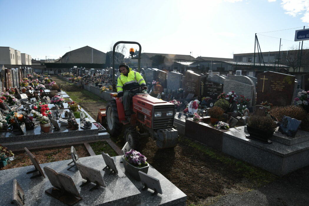 végétalisation travaux cimetiere pavillon 05.03 (4)