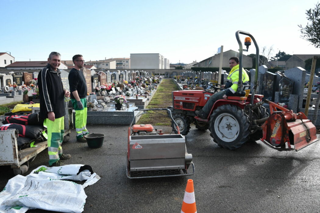 végétalisation travaux cimetiere pavillon 05.03 (8)