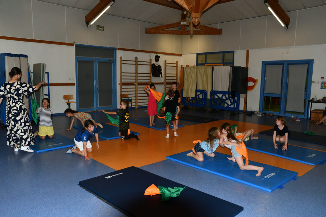 fête périscolaire école école robert money 28.06 (16)