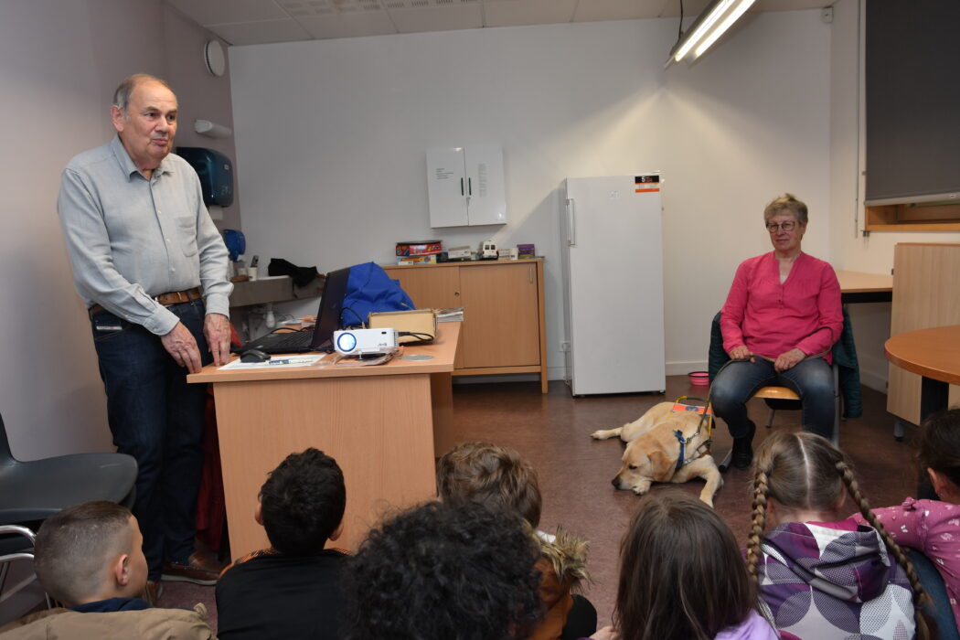 action sensibilisation au handicap dans les école 15.04 (1)