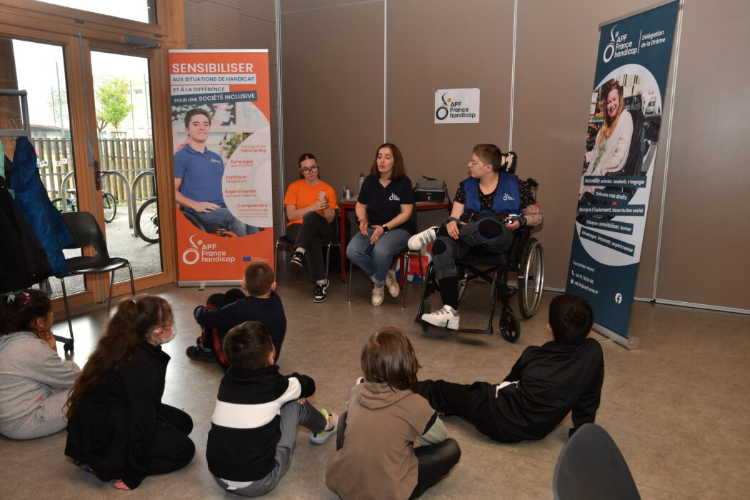 action sensibilisation au handicap dans les école 15.04 (5)