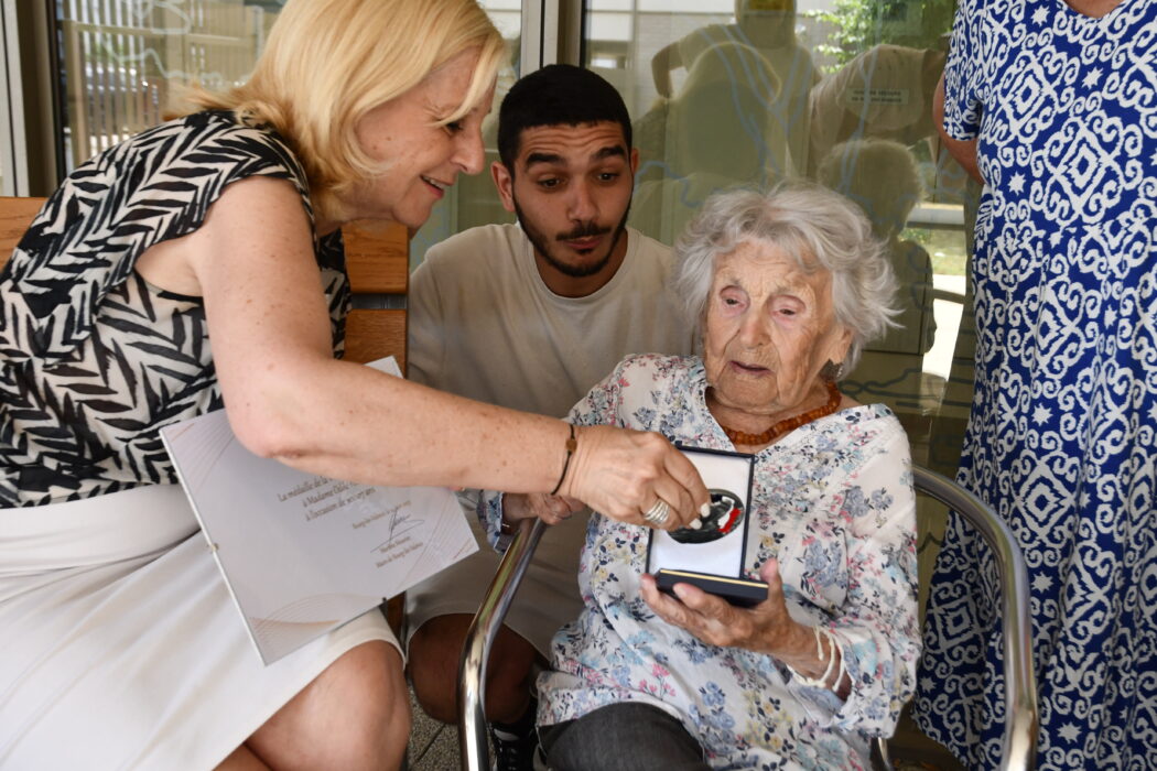 107 ans Odile Poirier 24.06 (45)