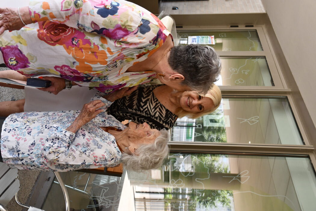 107 ans Odile Poirier 24.06 (8)