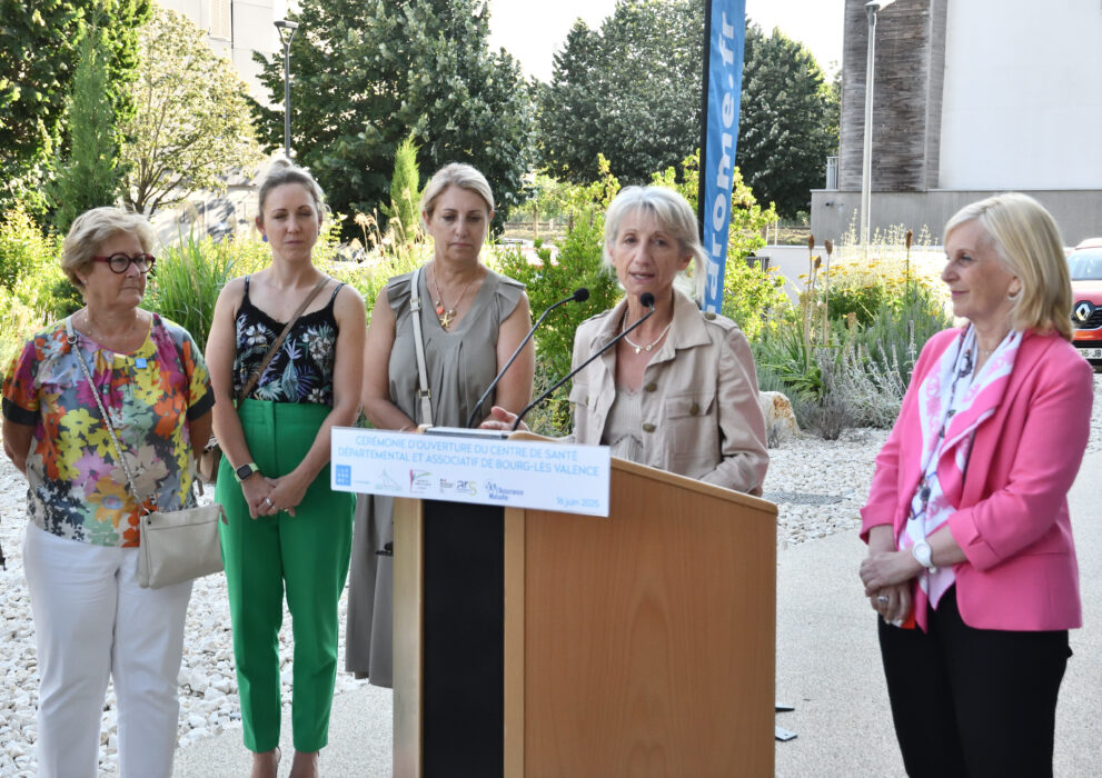 inauguration centre de santé 16.06.25 coupure de ruban + discourt (15)