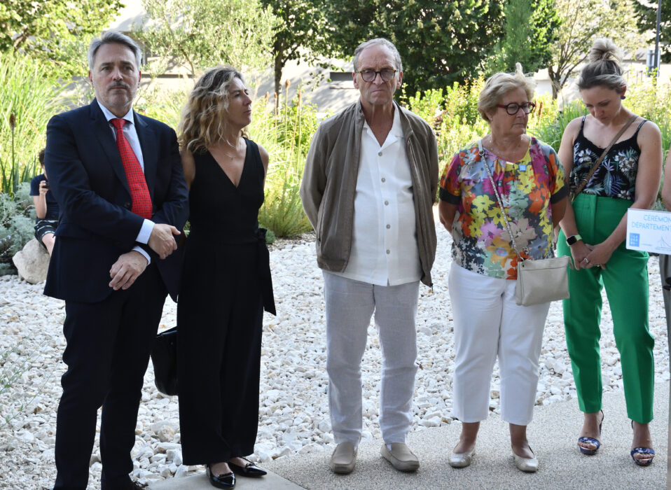 inauguration centre de santé 16.06.25 coupure de ruban + discourt (18)