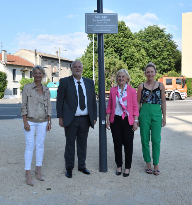 inauguration centre de santé 16.06.25 dévoilement plaque du square (5)