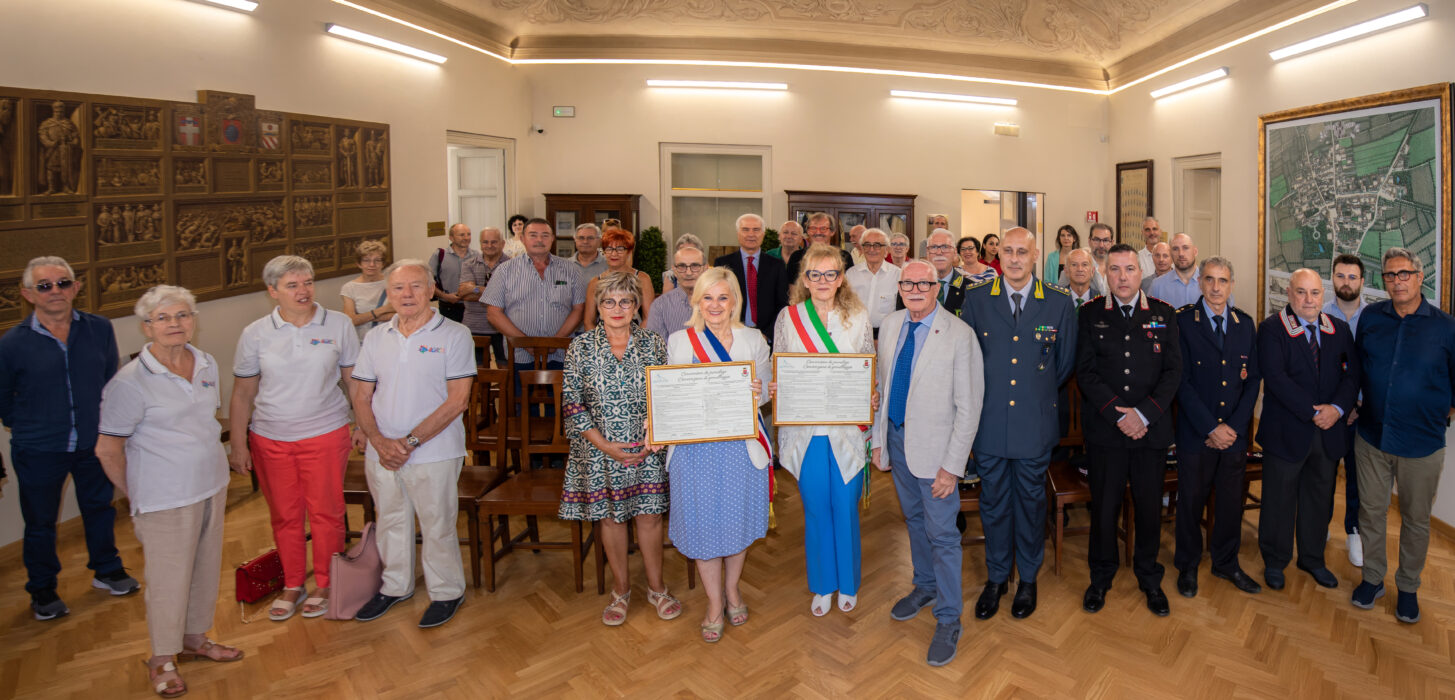 2025.08.18 gemellaggio bourg les valence (1) - Copia
