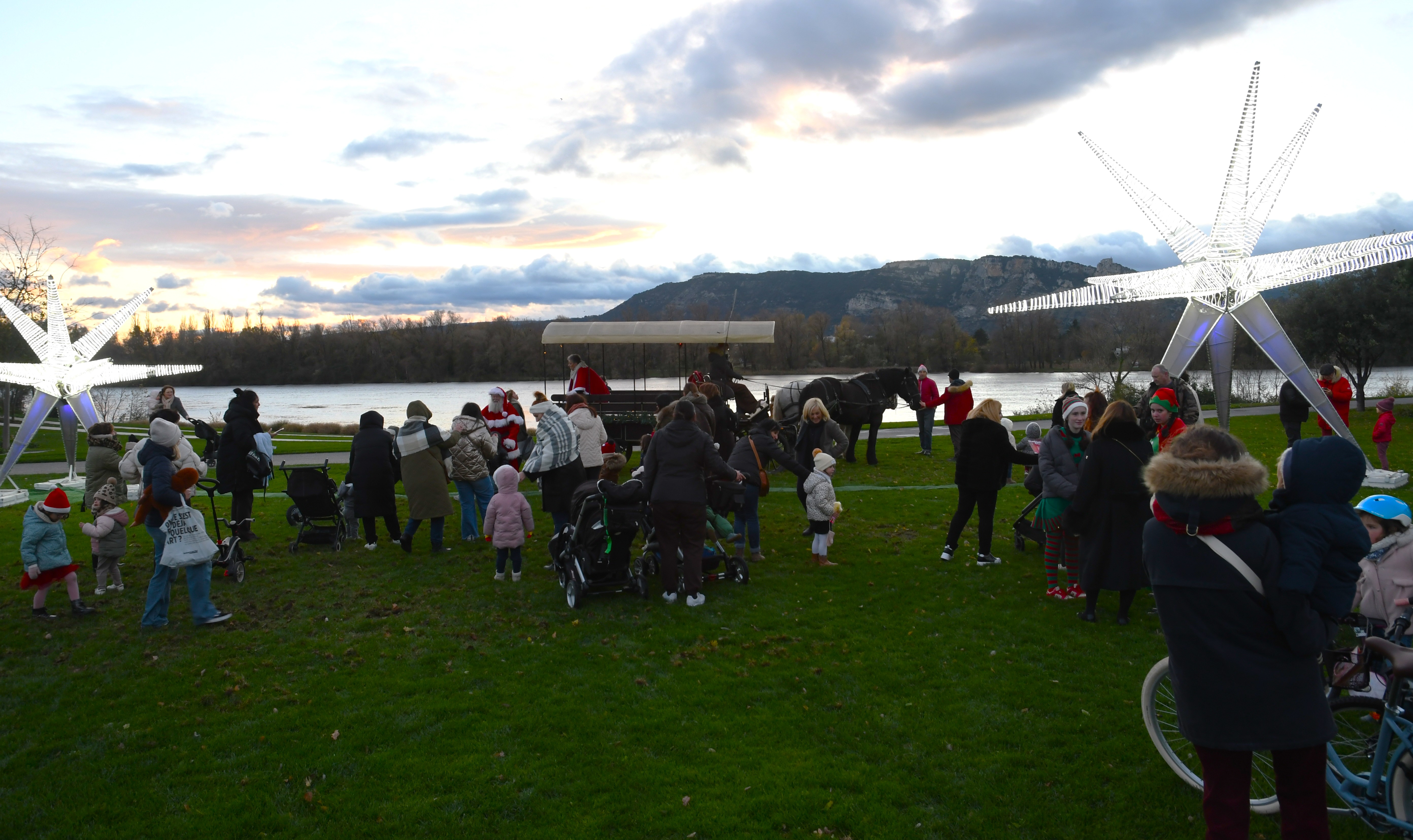 Tour de calèche du Père Noël 26.11 (40)