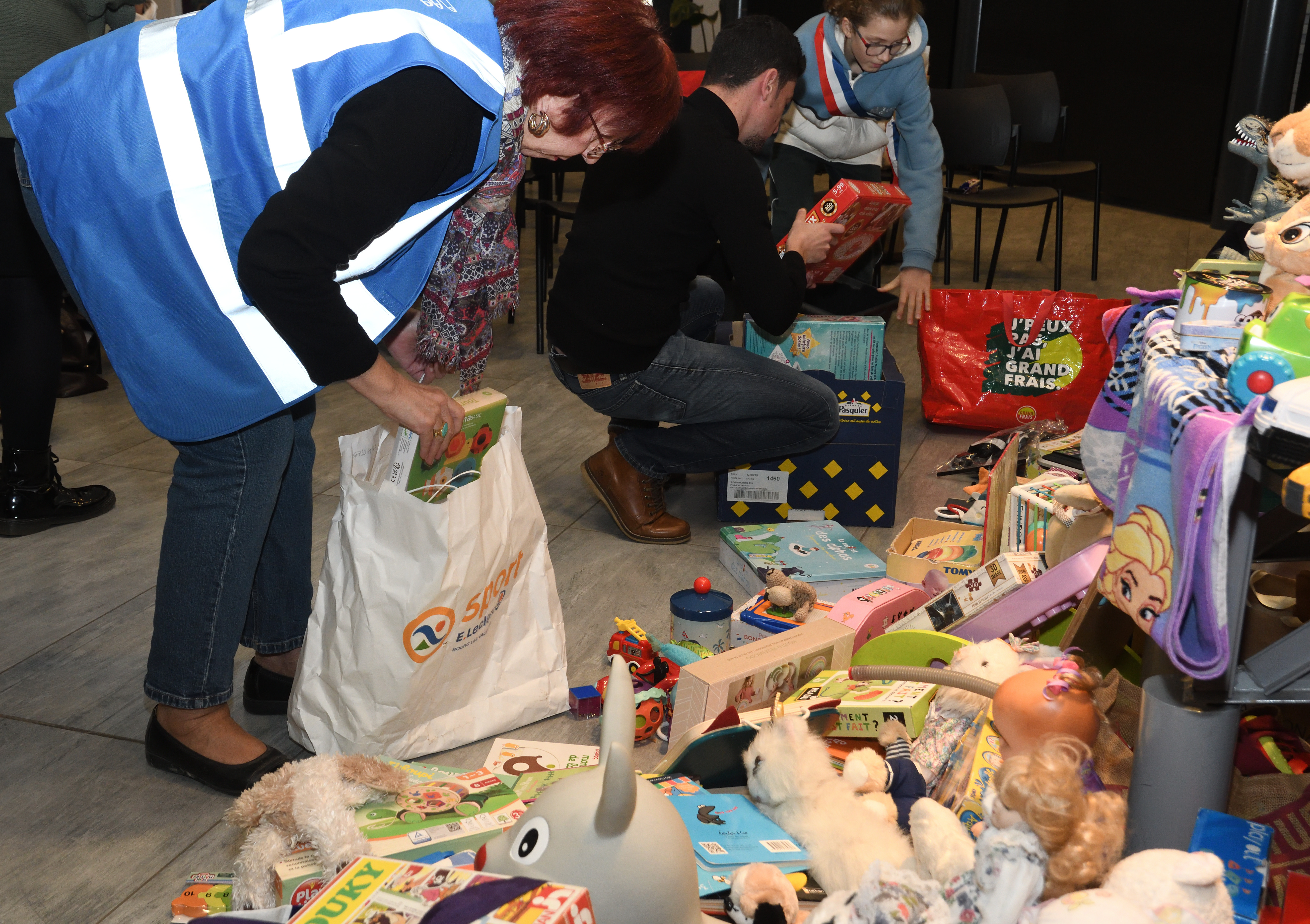 remise des cadeaux secours populaire 08.12 (18)