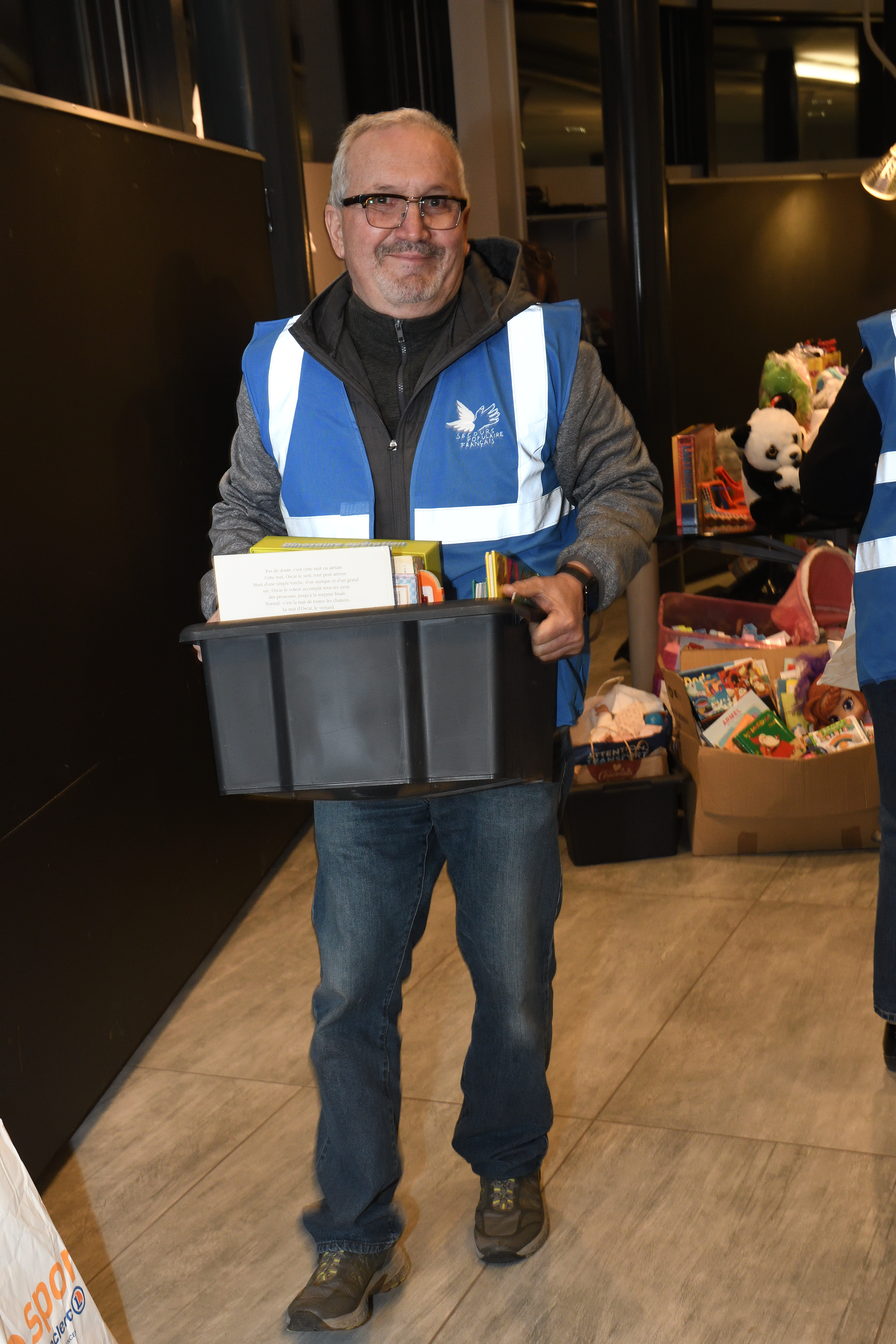 remise des cadeaux secours populaire 08.12 (20)