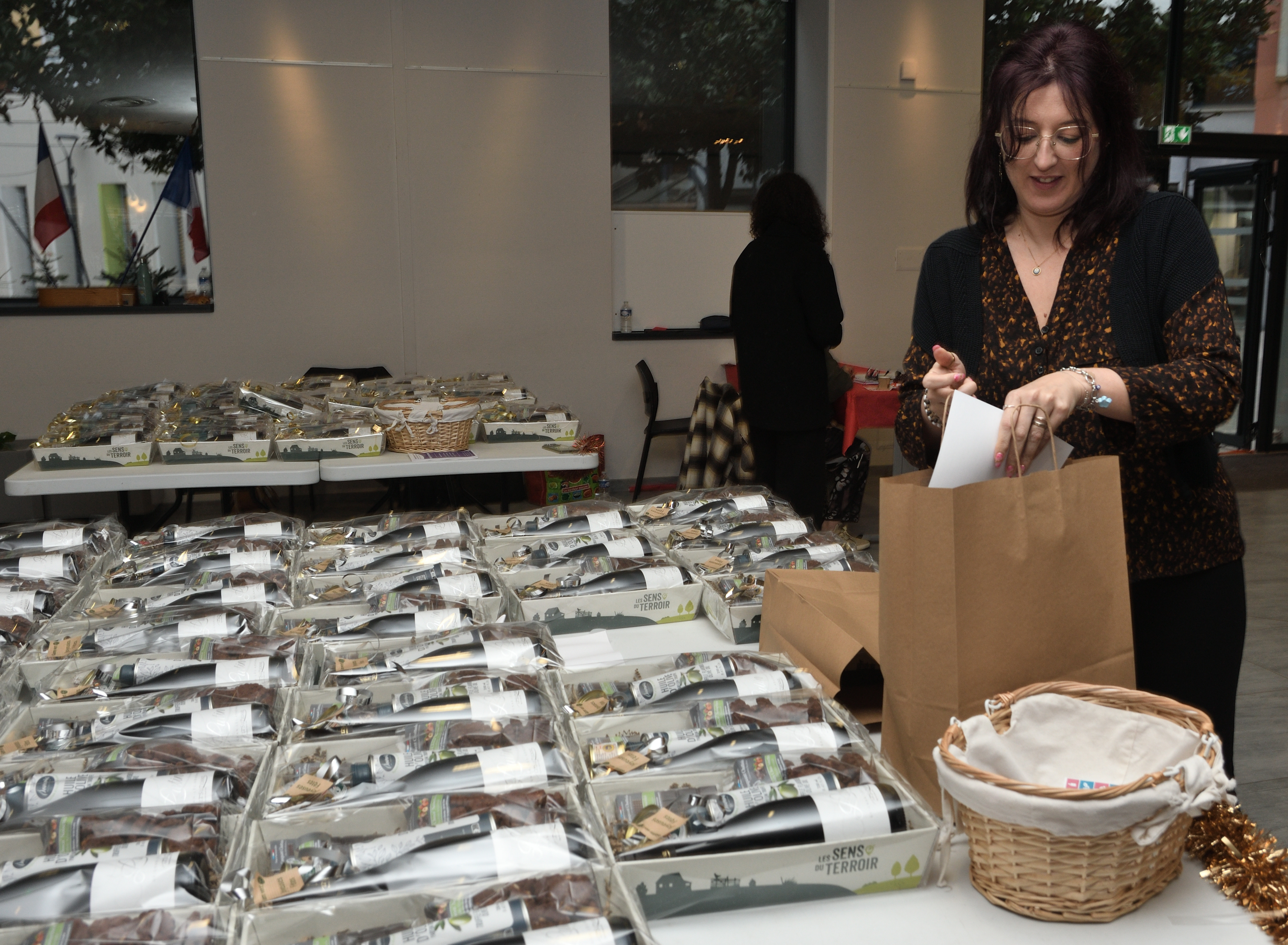 remise des colis de noël uax séniors 16.12 (2)