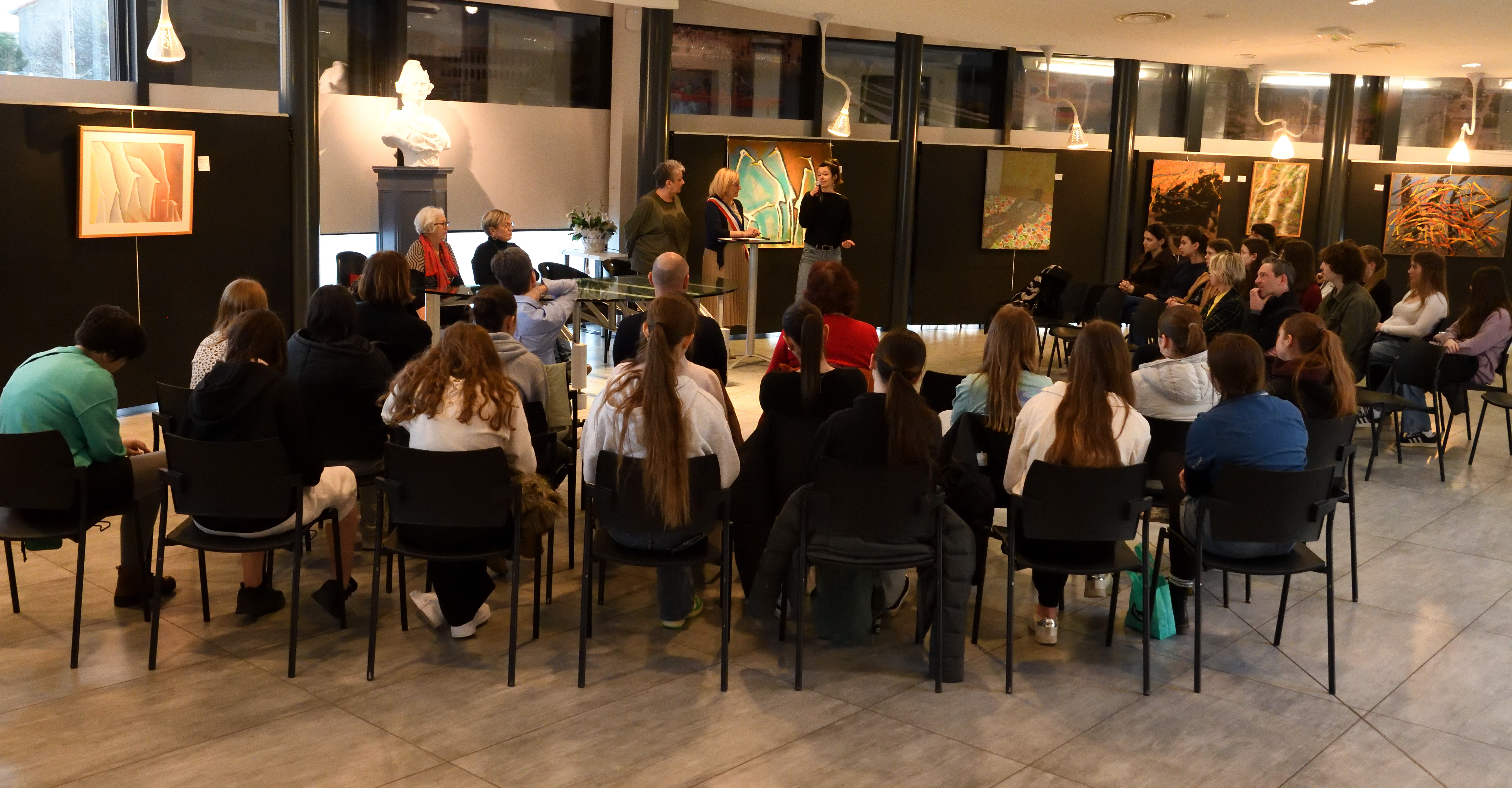 ENCONTRE JEUNES ALLEMANDS EN VISITE AU VALENTIN 25.02 (9)